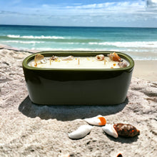 Load image into Gallery viewer, Paradise Beach Candle (M)